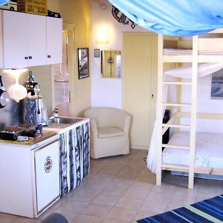 Adonis Guesthouse Batsíon Cameră foto