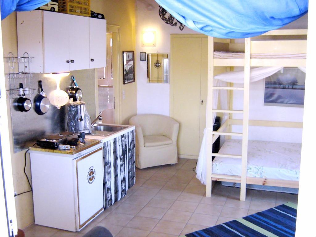 Adonis Guesthouse Batsíon Cameră foto